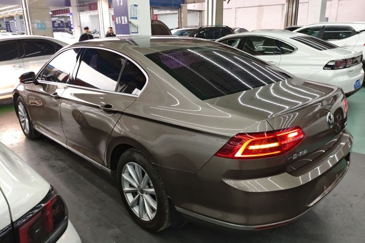 Used Volkswagen Magotan 2017 330TSI DSG Leading Model