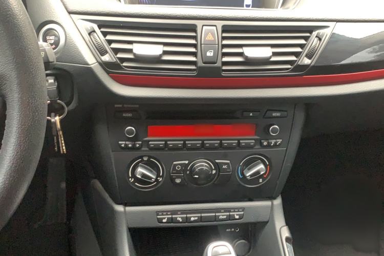 Used BMW X1 2015 sDrive18i Fashion Upgrade Edition