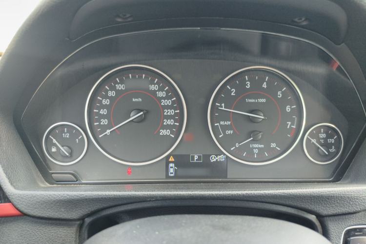 Used BMW 3 Series 2015 316i Sport Design Package
