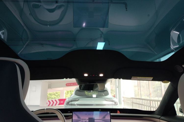 Used  YU7 2025 Ultra-Long Range High-Performance All-Wheel-Drive Max Edition