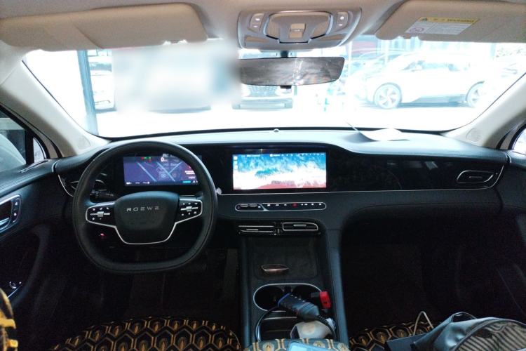 Used Roewe D7 2023 DMH 125km Superior Edition
