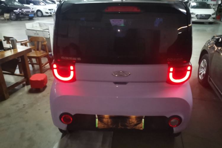 Used Chery QQ Ice Cream 2022 170km Sundae Phosphate Lithium-Ion
