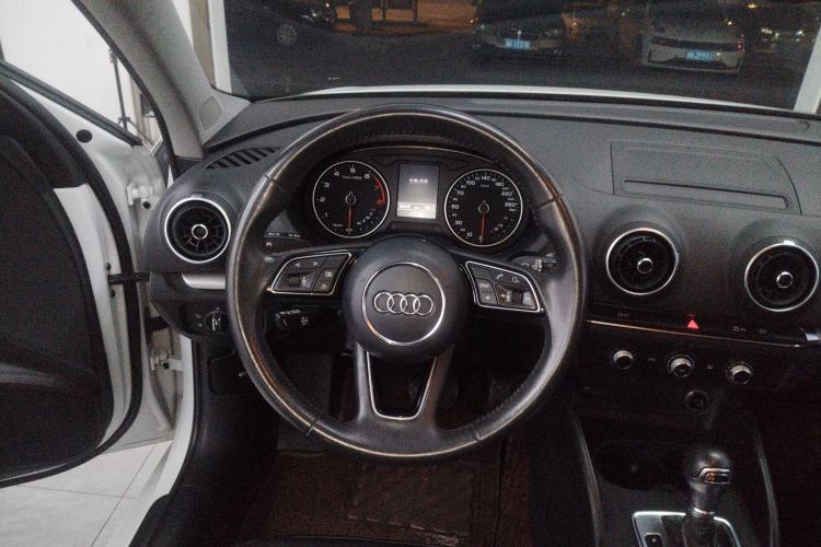 Used Audi A3 2020 Restyled Limousine 35 TFSI Ambition Version China VI
