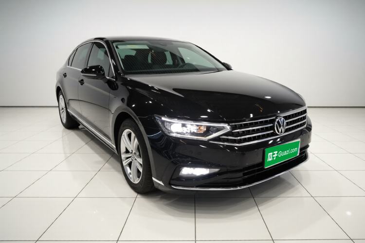 Used Volkswagen Magotan 2025 Zhongxiang Version 280TSI DSG Comfort Edition
