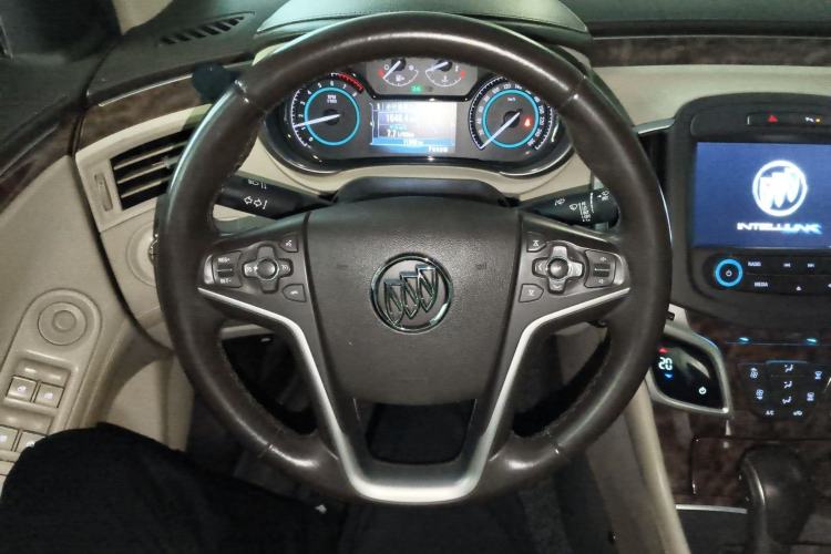 Used Buick LaCrosse 2013 2.4L SIDI Leading Comfort Version