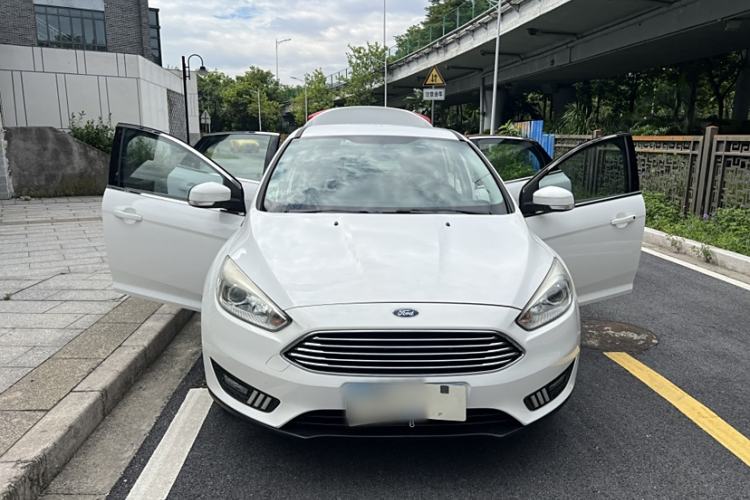 Used Ford Focus 2017 Sedan 1.6L Automatic Comfort Plus SmartDrive Edition
