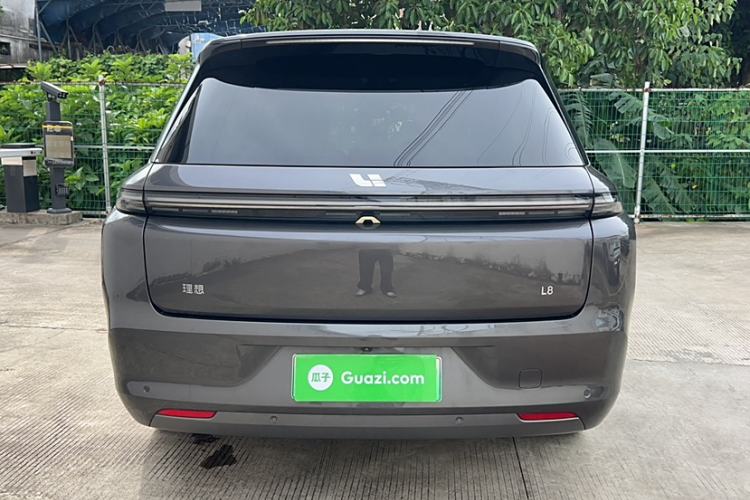 Used Li Auto L8 2023 Air model
