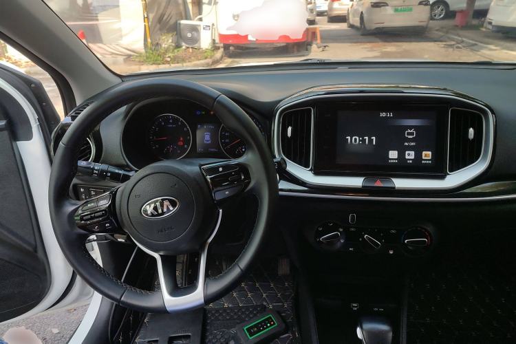Used Kia Stonic 2021 1.4L CVT Fun Edition
