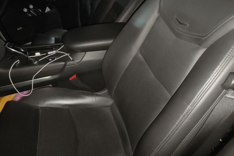 Used Cadillac XT5 2016 25T Luxury Model
