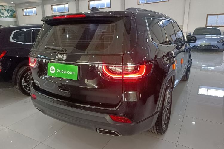 Used  Grand Commander 2018 2.0T Four-Wheel Drive Enjoyment Edition China VI
