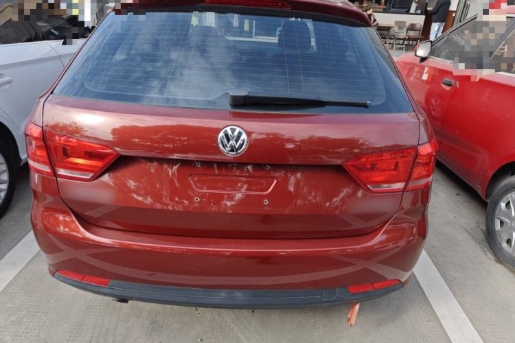 Used Volkswagen Gran Lavida 2013 1.6L Automatic Fashion Model
