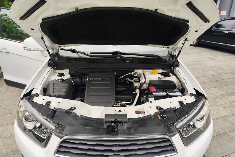 Used Chevrolet Captiva 2015 2.4L 4x4 Flagship Edition 7-Seater
