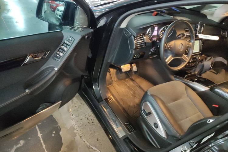 Used Mercedes-Benz R-Class 2014 R 320 4MATIC Business Model
