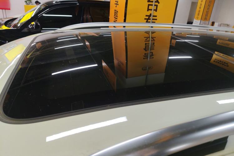 Used Volkswagen Tiguan L 2024 Outstanding Model 330TSI Automatic Two-Wheel Drive R-Line Dragon Glory Edition
