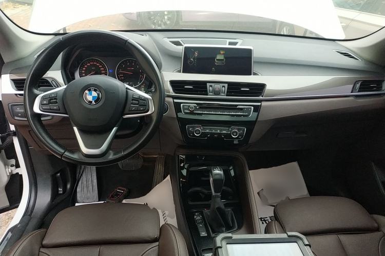 Used BMW X1 2018 xDrive20Li Luxury Model
