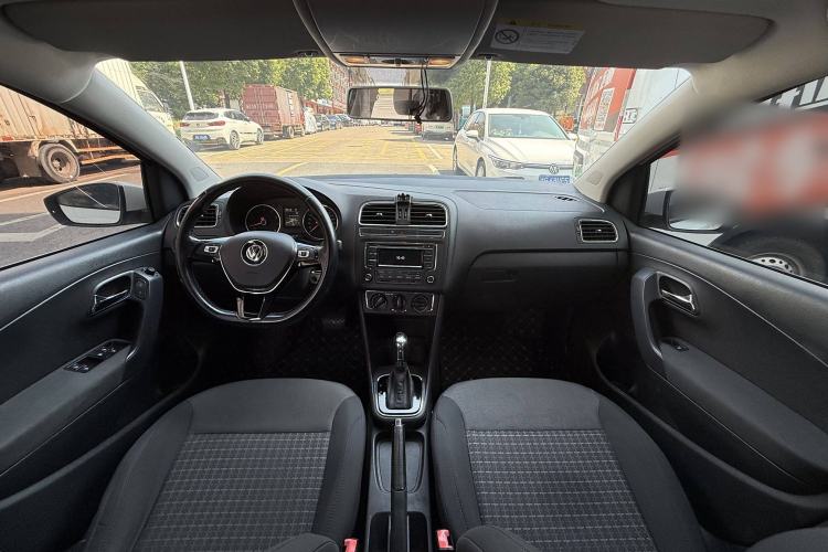 Used Volkswagen Polo 2016 1.6L Automatic Comfort Model