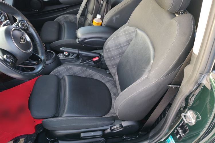 Used  MINI 2018 1.5T COOPER Classic Edition