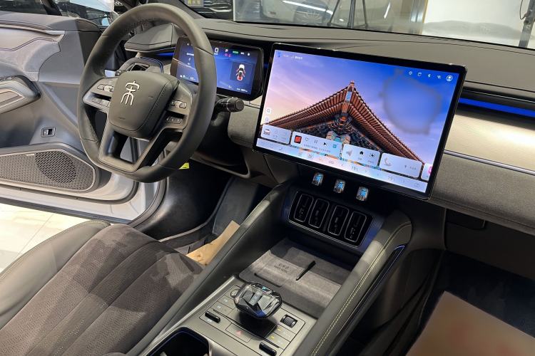 Used BYD Song L EV 2025 Intelligent Driving Version 602 km Range LiDAR-equipped All-Wheel-Drive Type