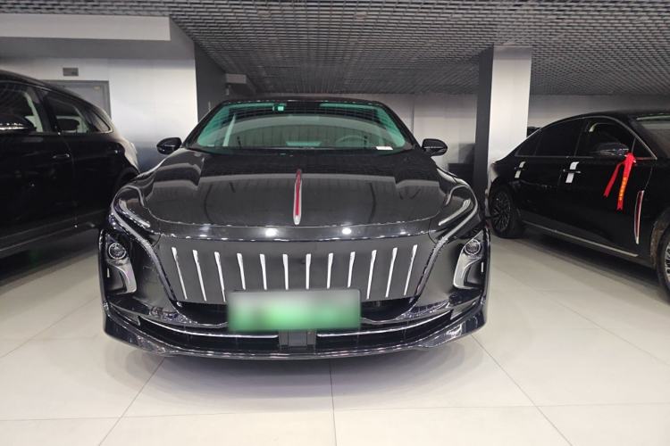 Used Hongqi E-QM5 2024 610 km PLUS

