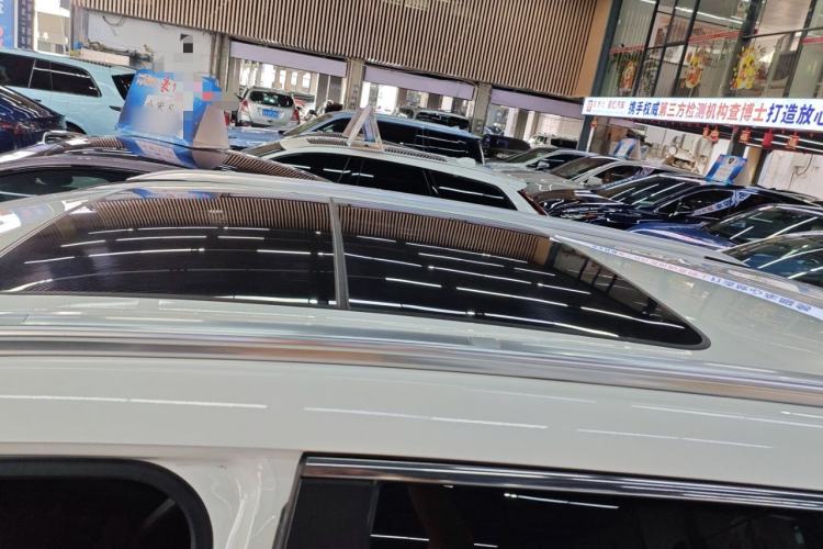 Used Honda CR-V 2023 240TURBO Two-Wheel Drive Deluxe Edition 7 Seats
