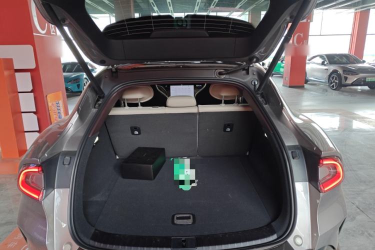 Used  YU7 2025 Ultra-Long Range Rear-Wheel Drive Version