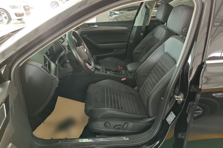 Used Volkswagen Magotan 2020 330TSI DSG Luxury Edition
