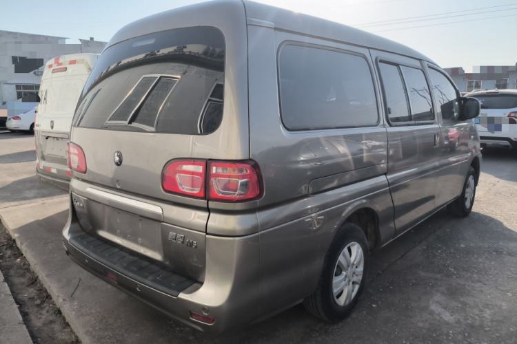 Used FORTHING Lingzhi 2024 M5L 1.5T Manual Base Model 7 Seats
