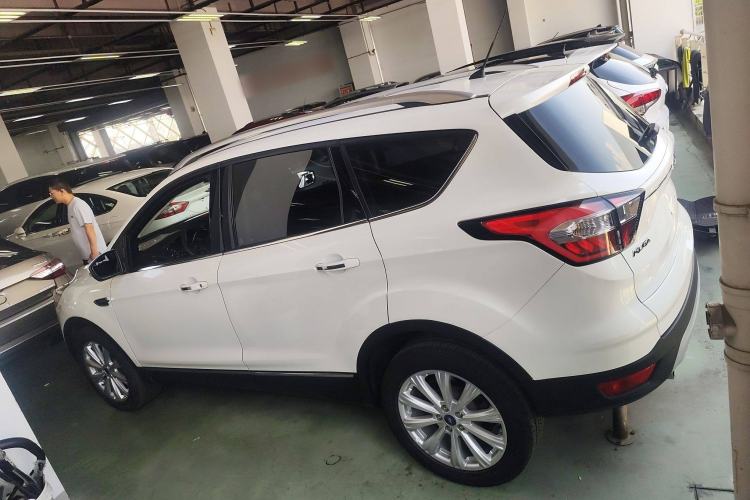 Used Ford Kuga 2018 EcoBoost 180 Two-Wheel-Drive Luxury Wing Edition
