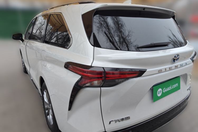 Used Toyota Sienna 2021 2.5L Hybrid Ultimate Edition
