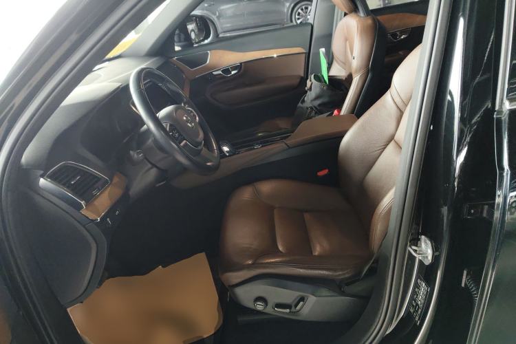 Used Volvo XC90 2021 B5 SmartDrive Luxury Edition 5-seater
