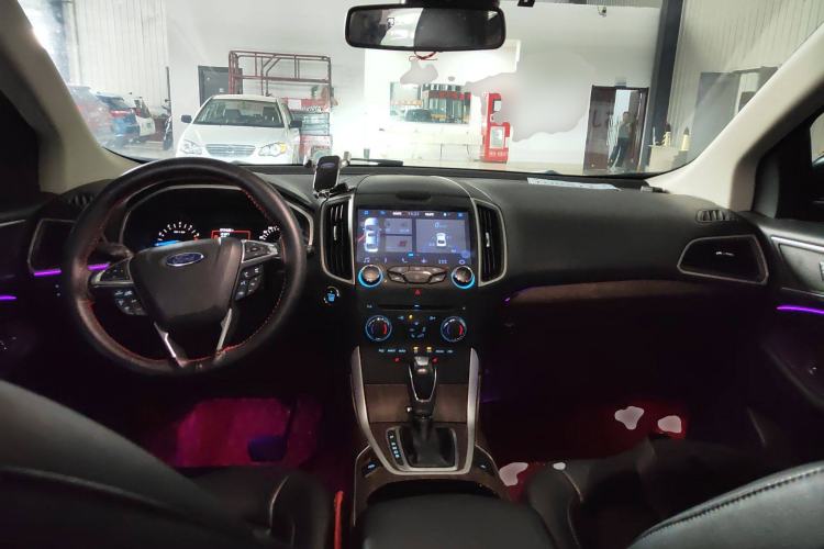 Used Ford Edge 2018 Facelifted EcoBoost 245 Two-Wheel-Drive Platinum Edition 5 Seats China V Emission Standard
