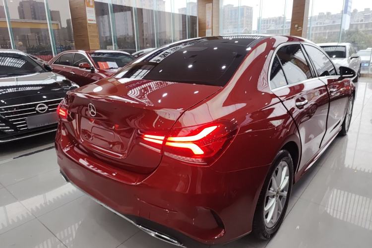 Used Mercedes-Benz A-Class 2021 A 200 L Sport Sedan Fashion Model
