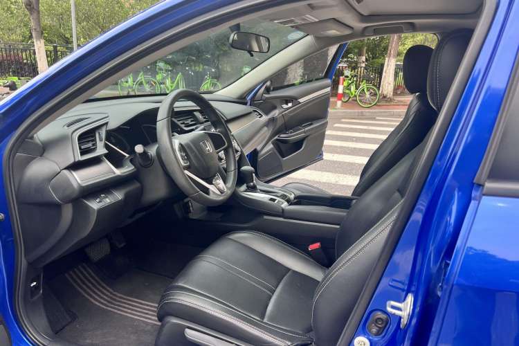 Used Honda Civic 2016 220TURBO CVT Luxury Edition