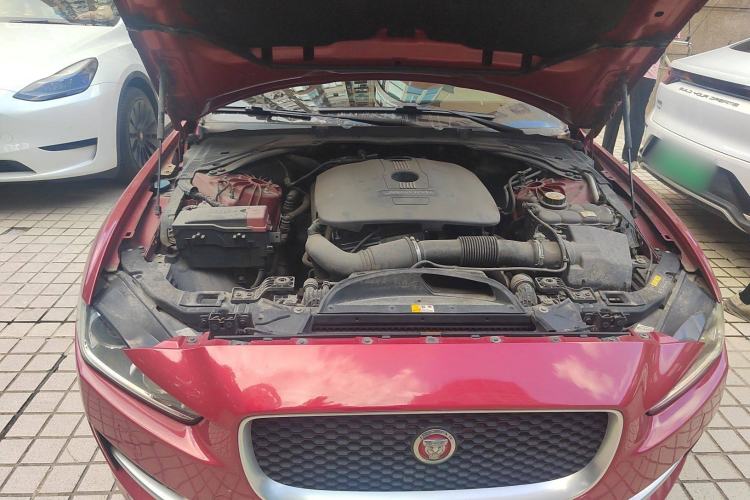 Used Jaguar XE 2015 2.0T 200 PS R-Sport
