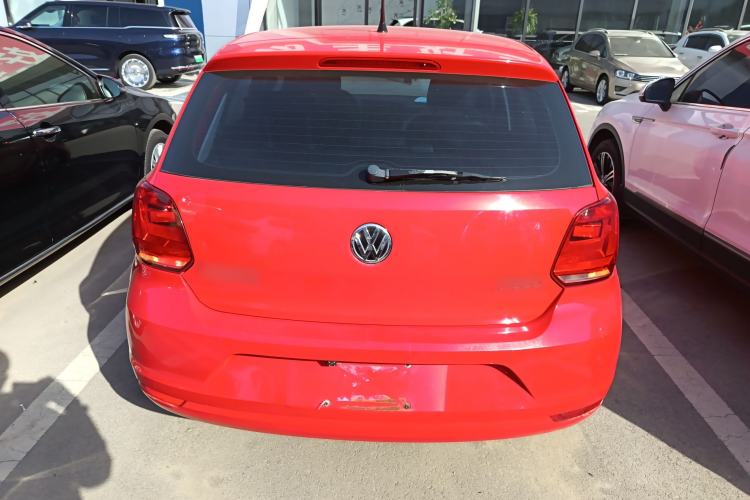 Used Volkswagen Polo 2016 1.4L Manual Fashion Model