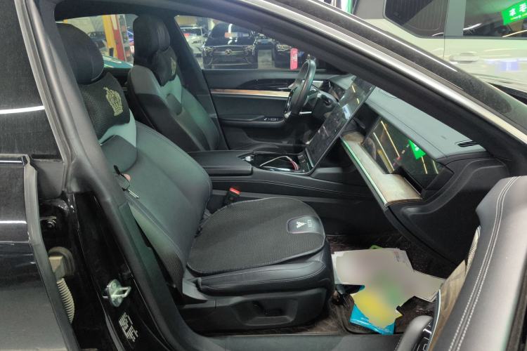 Used NETA S 2022 Pure Electric 715 km Range Rear-Wheel Drive Mid-Range Version
