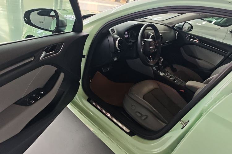 Used Audi A3 2018 30th Anniversary Edition Limousine 35 TFSI Fashion Model
