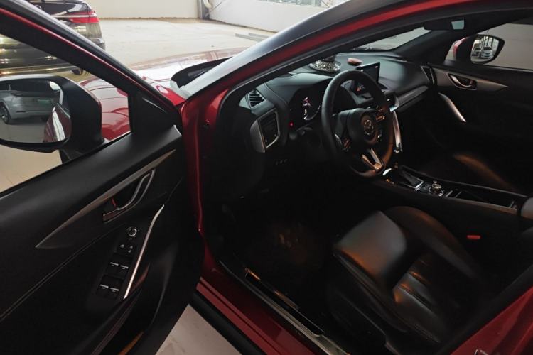 Used Mazda CX-4 2018 2.0L Automatic Two-Wheel Drive Blue Sky Leading Edition China V Standard
