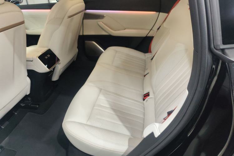 Used ONVO L60 2024 60 kWh Rear-Drive Version