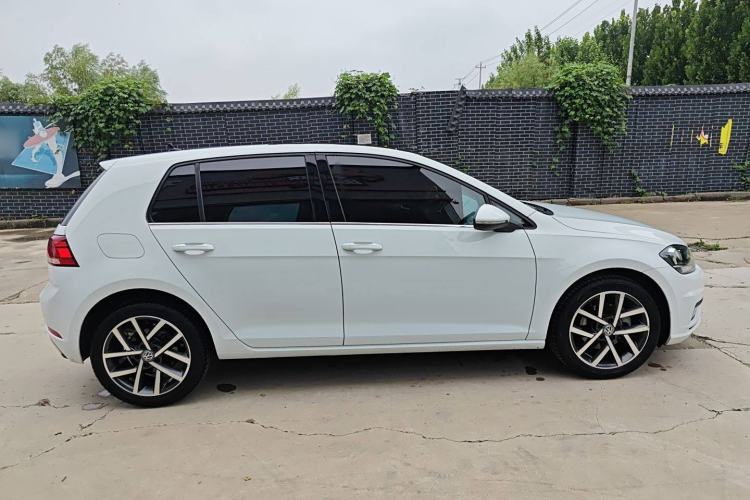 Used Volkswagen Golf 2020 200TSI DSG Comfortable and Ambitious Edition
