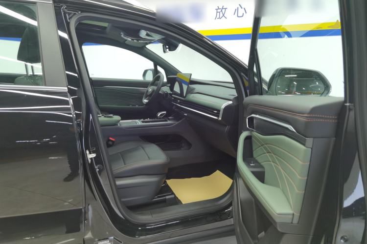 Used Geely Auto Haoyue L 2024 2.0T DCT Prestige Version