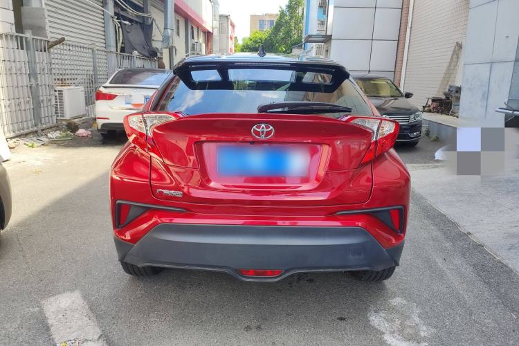 Used Toyota C-HR 2018 2.0L Leading with Sunroof China V Standard
