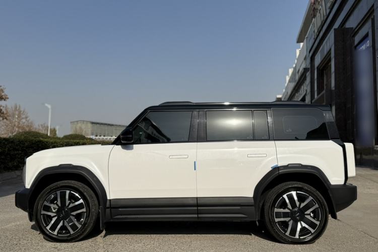 Used  03 2024 472km Four-Wheel Drive Long-Range Version
