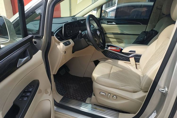 Used Buick GL8 2022 ES Land Cruiser 653T Luxury Model
