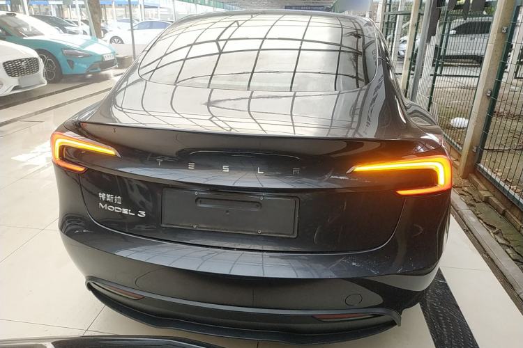 Used Tesla Model 3 2023 Rear-Wheel-Drive Version
