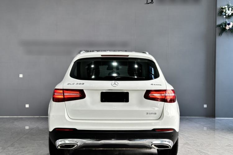 Used Mercedes-Benz GLC 2016 GLC 260 4MATIC Luxury Model