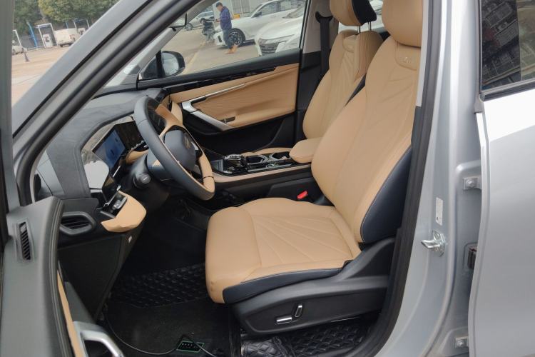 Used Geely Auto FX11 2023 1.5TD DCT Prestige Edition
