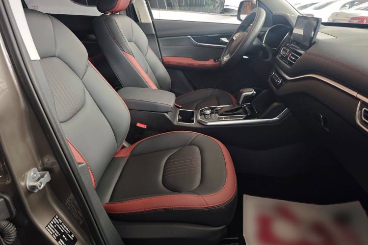 Used Bestune T33 2019 1.6L Automatic Luxury Edition China VI
