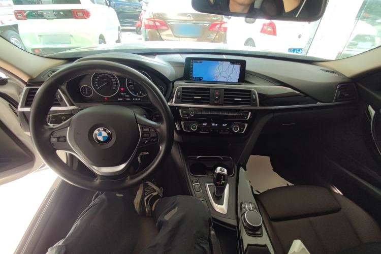 Used BMW 3 Series 2019 320Li Fashion Model
