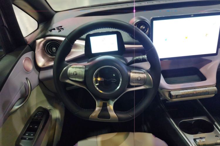 Used BYD Dolphin 2021 405 km Fashion Edition
